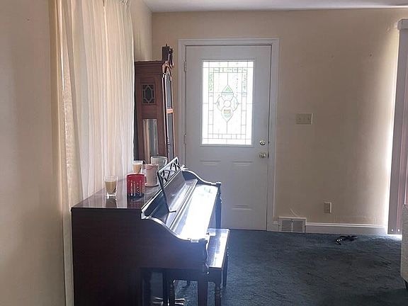 4th image of 901 Park Ave