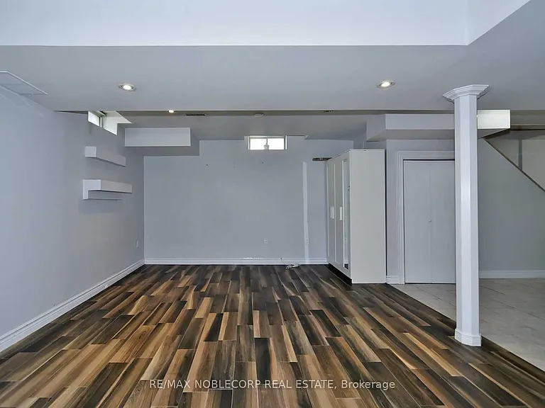 103 Foxchase Ave #16 — Photo 10