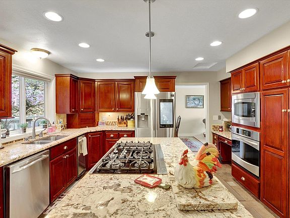 3rd image of 2205 S Conklin Rd