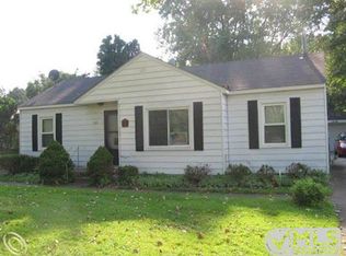 815 N Hix Rd, Westland, MI 48185