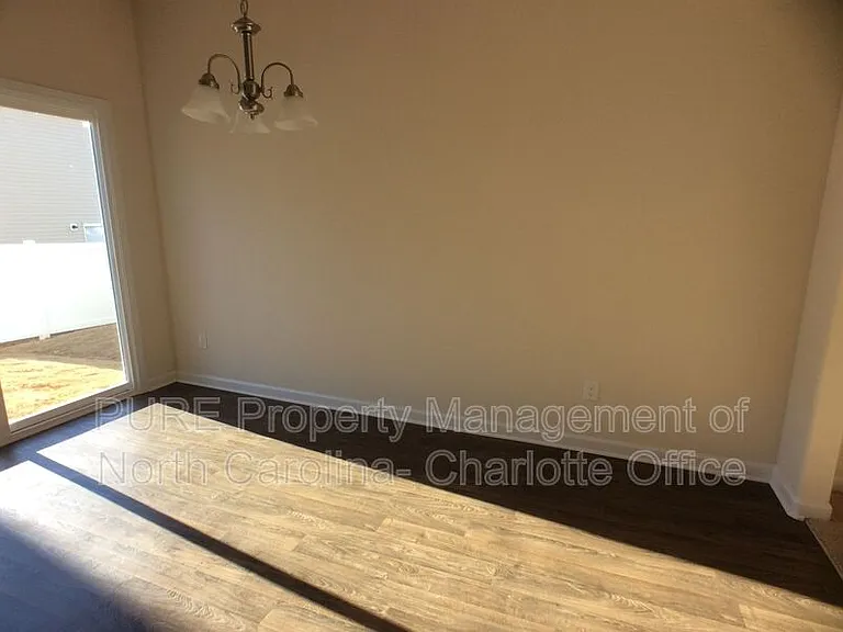 6008 Vista Woods Ln — Photo 3