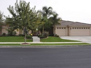10401 Hinderhill Dr, Bakersfield, CA 93312