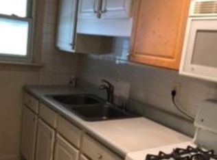 7852 Morgan Ford Rd, Saint Louis, MO 63123