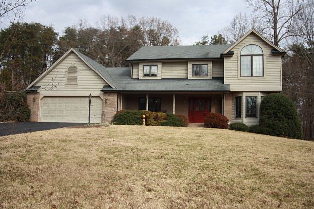 1st image of 55 Burch Dr