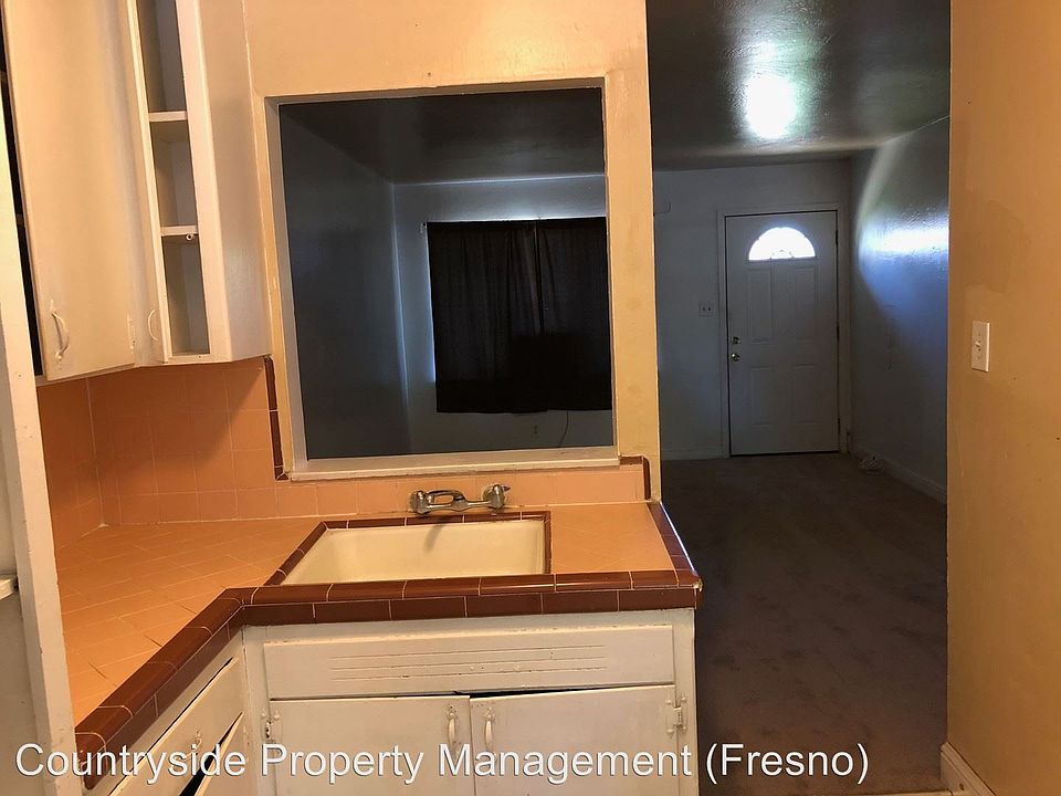 2nd image of 3449 E Clay Ave