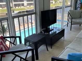 1005 SE 40th St APT 9, Cape Coral, FL 33904