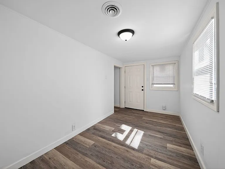 4205 Carroll Ave — Photo 14