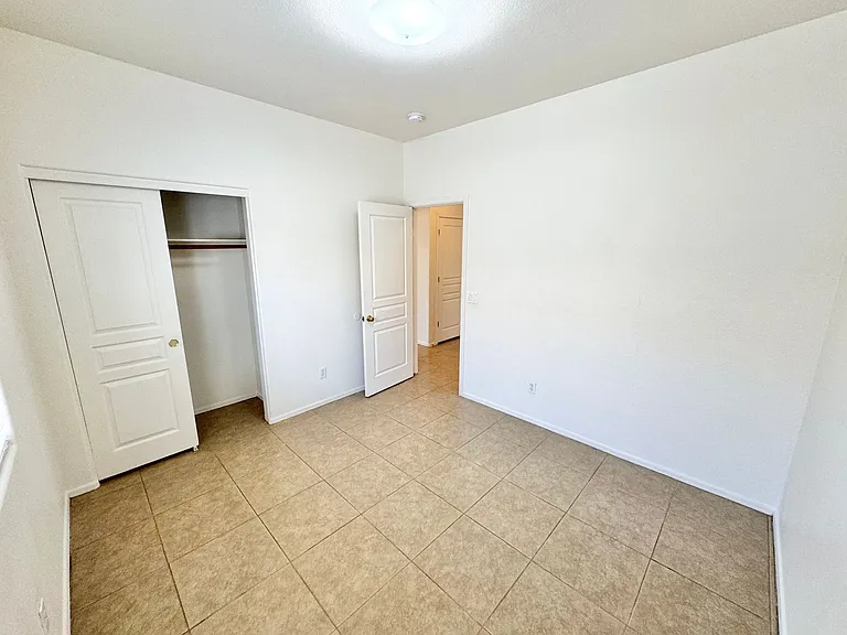 19 S 119th Ave — Photo 25