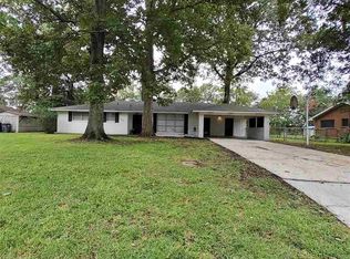 1145 S Alameda Dr, Baton Rouge, LA 70815