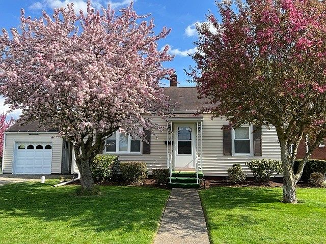 1st image of 18 Cedar Ave