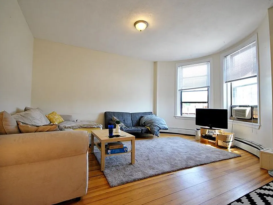 1962 Beacon St #1