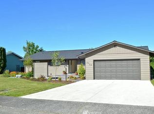 2129 Niagara Dr, Bellingham, WA 98229