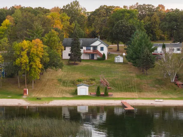 21005 Southdale Dr, Fergus Falls, MN 56537