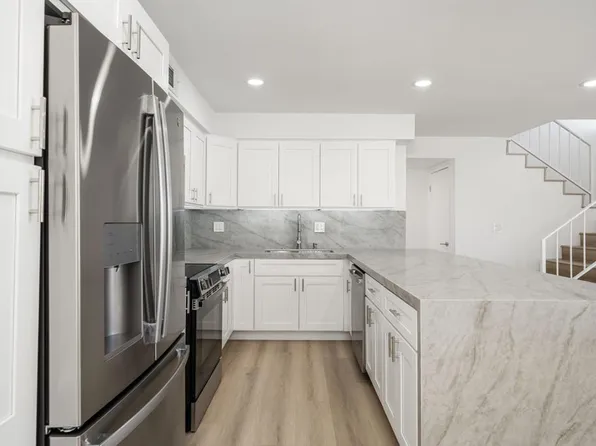 45451 Lupine Ln Unit 21, Palm Desert, CA 92260