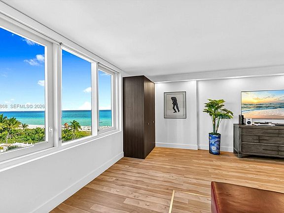 3rd image of 2301 Collins Ave APT 714
