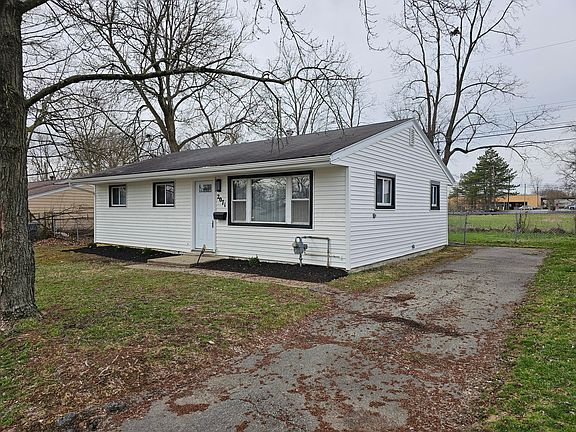 3rd image of 2071 Berrell Ave