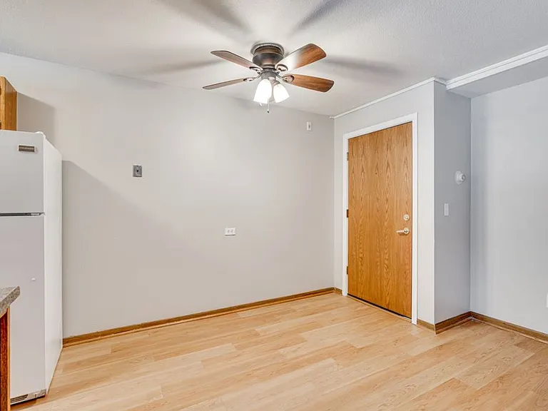 Moore Lake Apartments — Photo 29