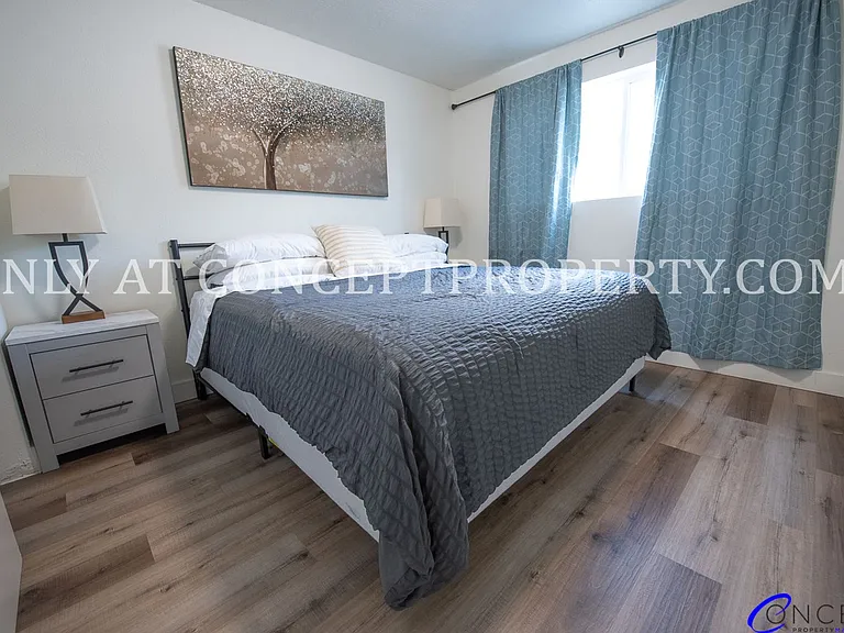 285 E Whitlock Ave — Photo 29
