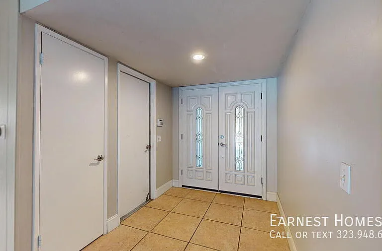 21019 Hackney St — Photo 5