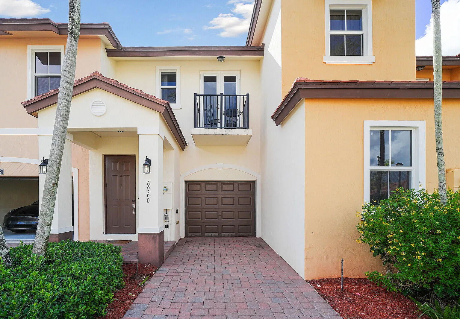 3 bed, 2.5 bath, 1316 sqft, $2,950 — Photo 1