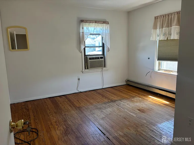16 Yates Ave #18 — Photo 11