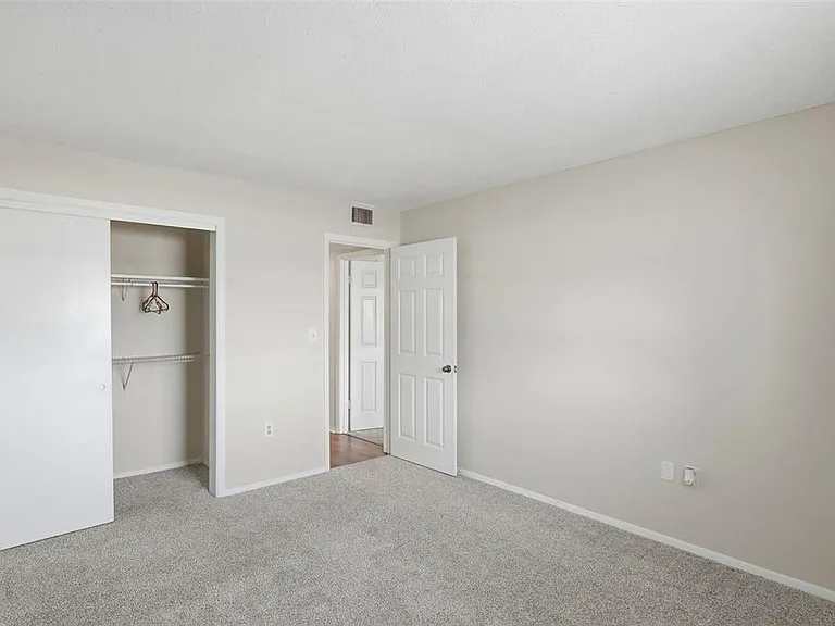 350 79th Ave N #122 — Photo 13
