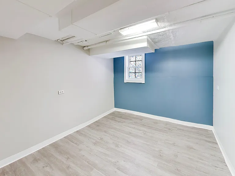 2206 N Kostner Ave #B — Photo 14