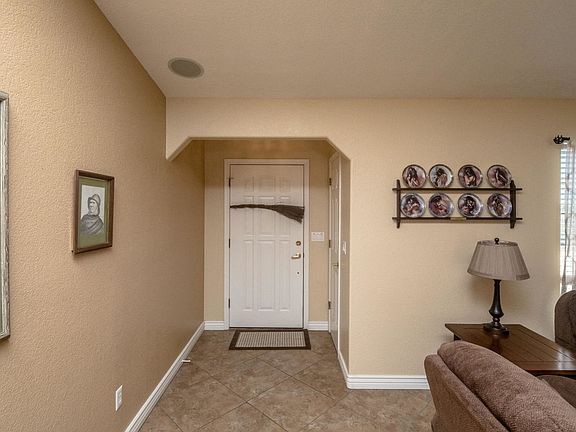5th image of 1260 Princess Dr