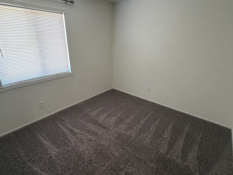 42219 Brighton St — Photo 21