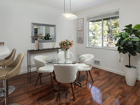 5th image of 250 Santa Fe Ter APT 228