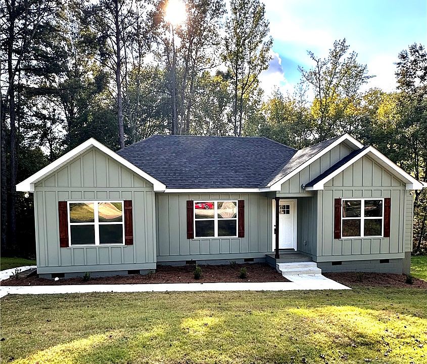 1st image of 215 Lee Road 2156