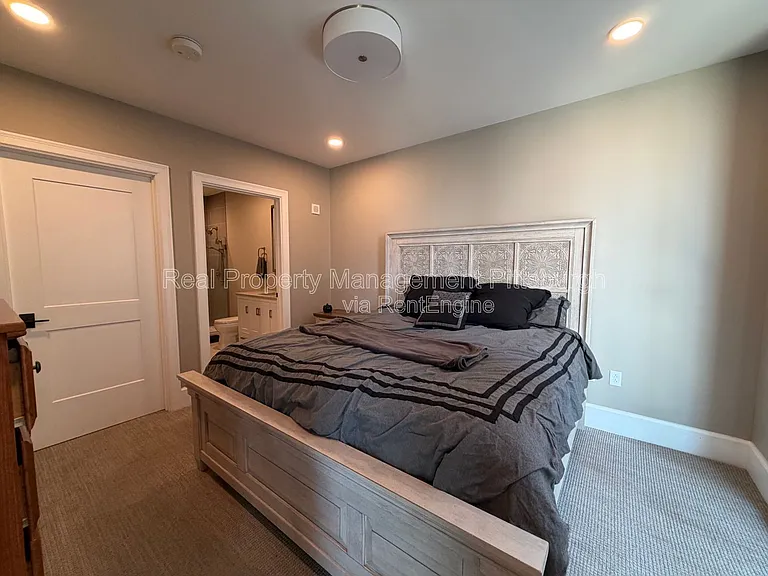 350 Oliver Ave #905 — Photo 11