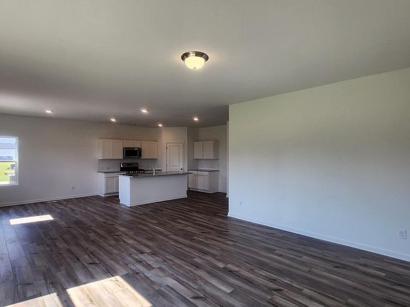 3rd image of 2189 Boxwood Cir SE Lot 94