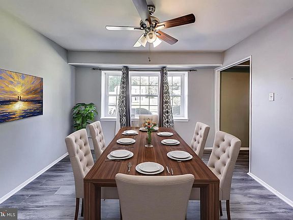 3rd image of 3521 Malec Ln