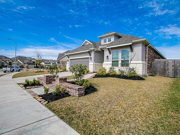 2nd image of 16646 Highland Country Dr