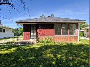 6901 N 40th St, Milwaukee, WI 53209