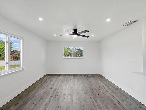 4th image of 1867 NW 8th Ave