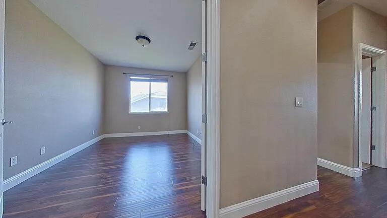 1692 Woodhaven Cir — Photo 45
