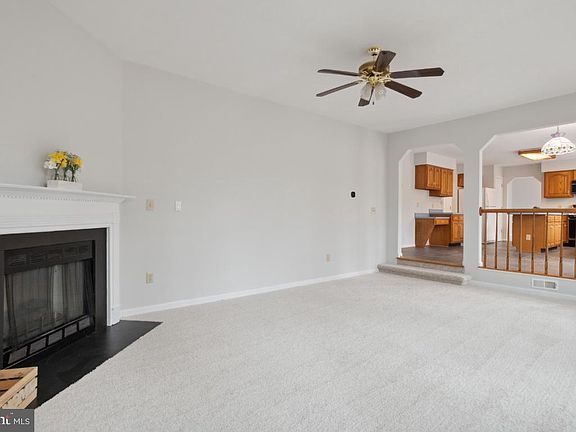 2nd image of 9922 Avalon Way