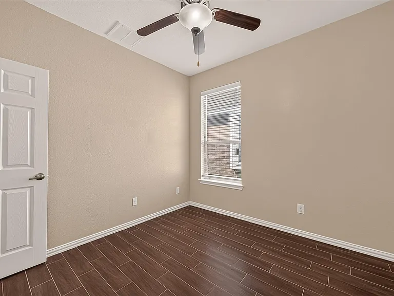 12107 Redbud Brook Trl — Photo 38
