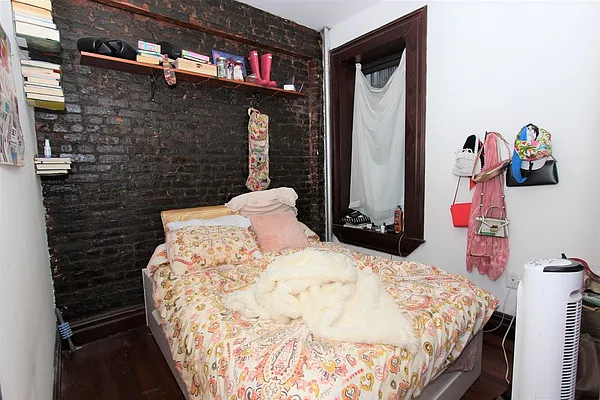 Rented by Dynamik Realty | media 44