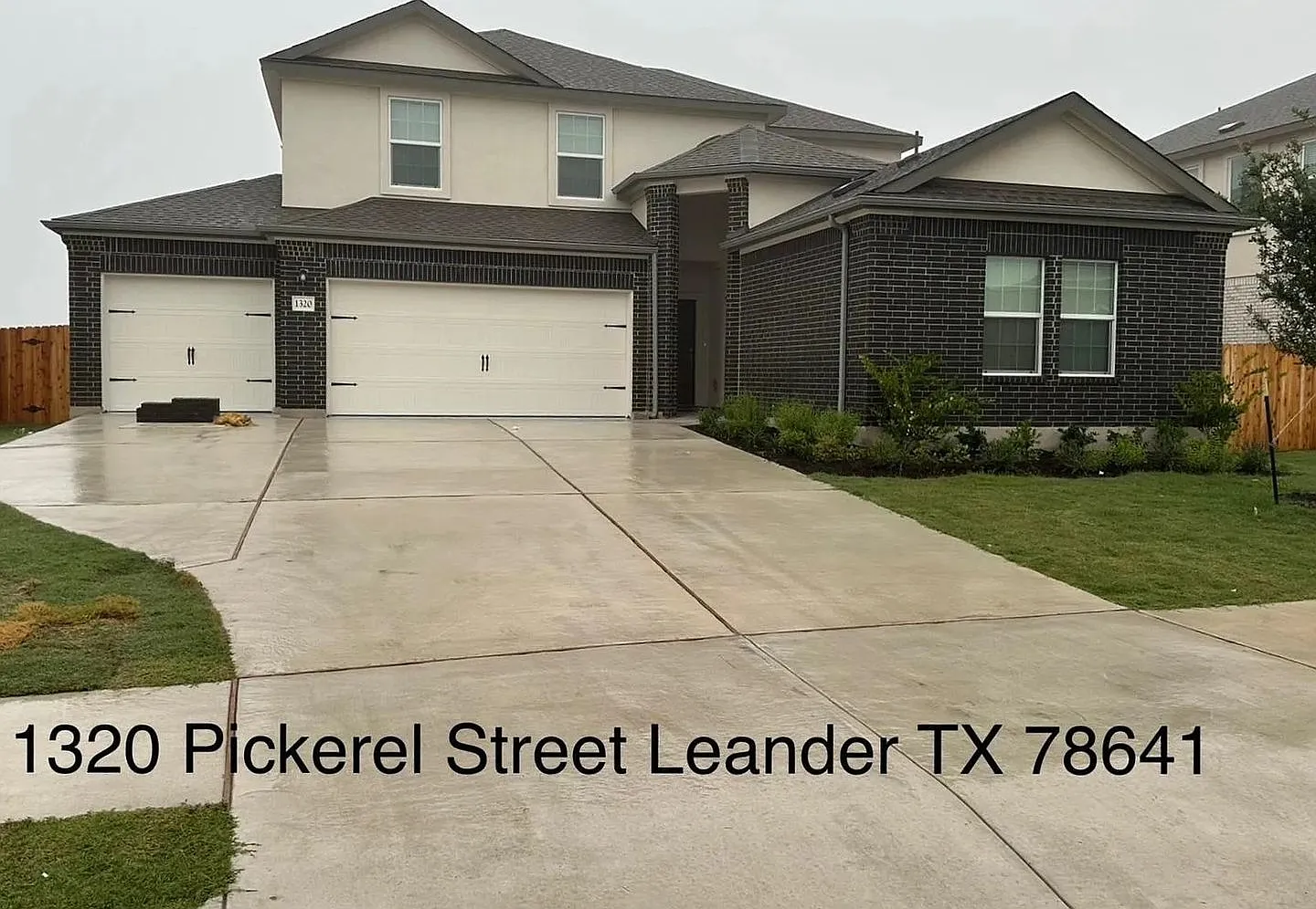 Room in 4 Bedroom Home at Pickerel St — Photo 1
