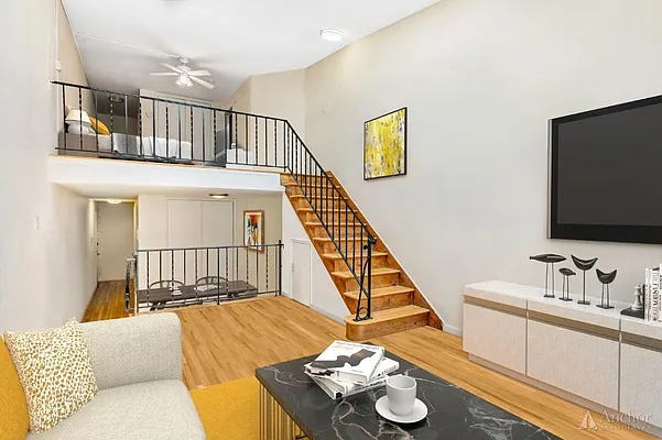 Rented by Anchor Associates | media 33