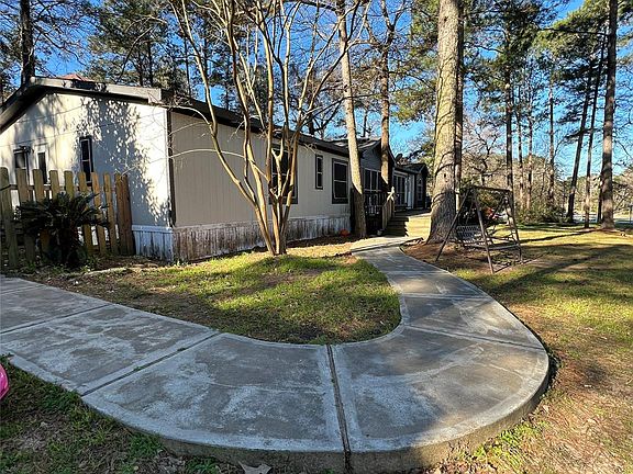 3rd image of 25381 Rolling Hills Dr