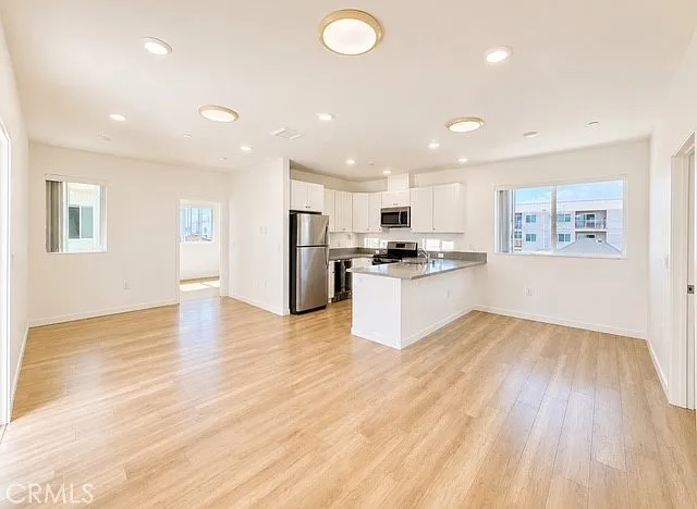 1127 S Kingsley Dr #1/2 — Photo 2