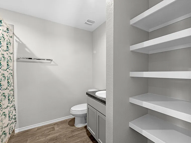 5455 Pinetree Crescent Ln — Photo 20