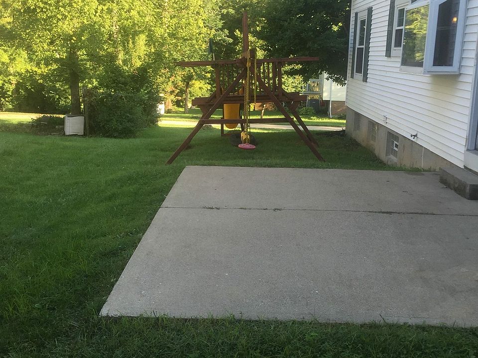 2nd image of 1794 Woodpine Ln