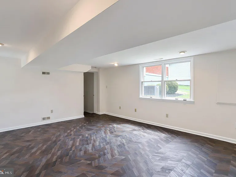 5 Orchard Pl — Photo 34