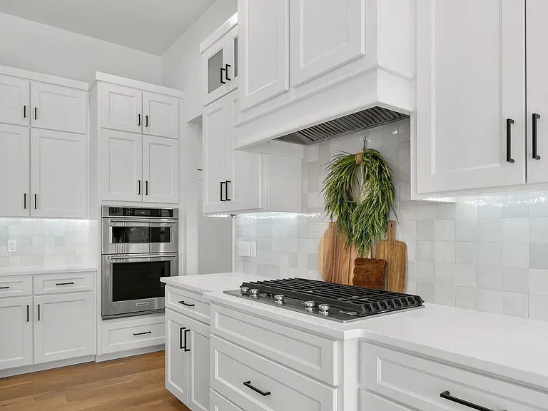 4464 E Lancaster Way — Photo 13