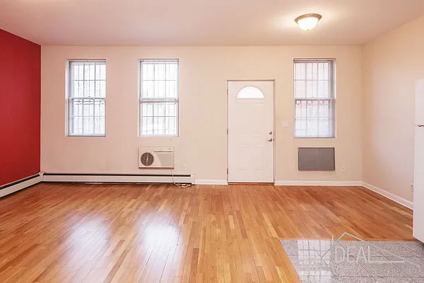 Rented by Ideal Properties Group | media 4